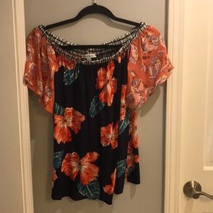 floral off shoulder shirt